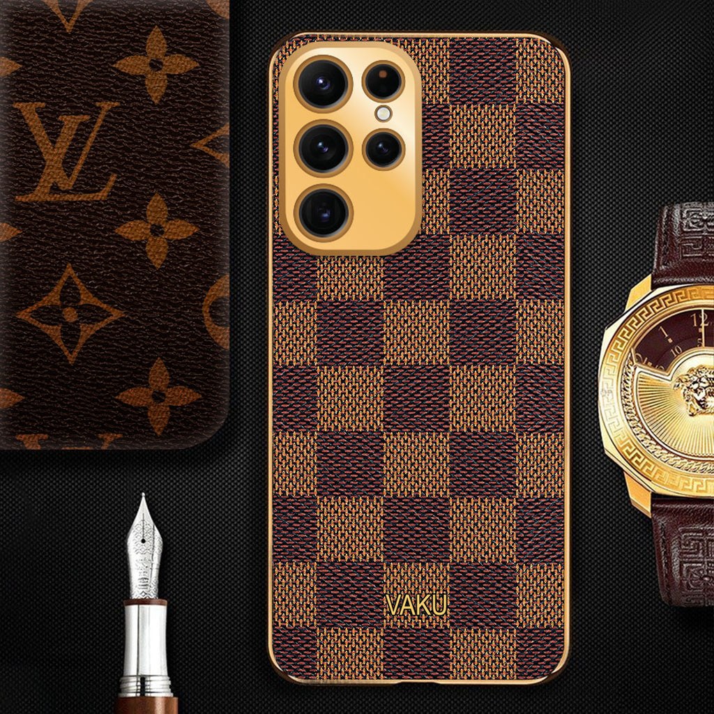 [ FREE SHIPPING] LV Monogram Canvas Square Trunk Design Case For Samsung  S22 Ultra